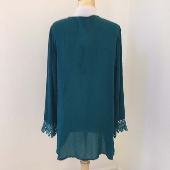 New! JOHNNY WAS Size M lacy trim top - Picture 5 of 8